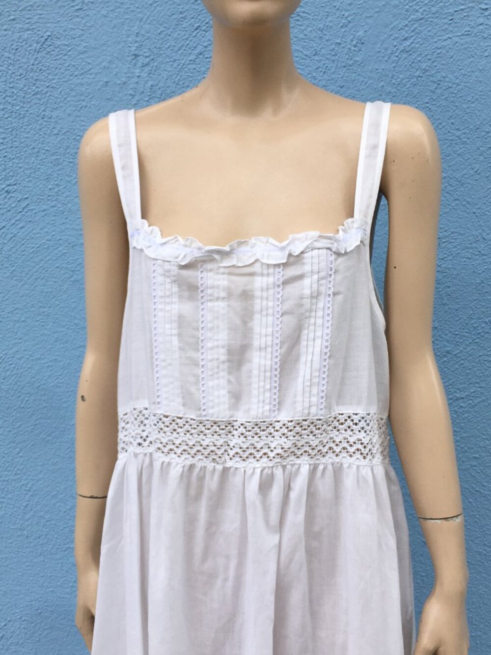 NWT Laura Ashley White Romantic Gown Nightgown Lace Sleeveless sz L Cottagecore - Picture 2 of 10